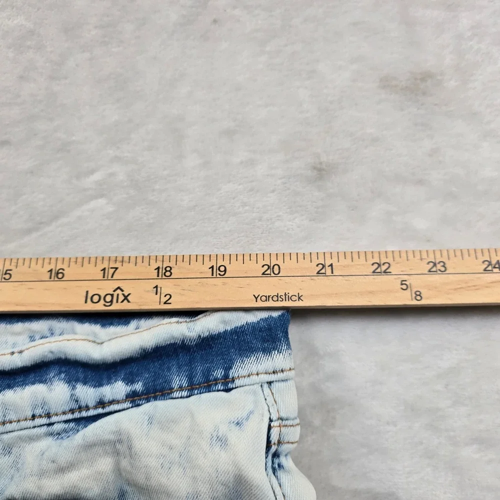 Levi's Shorts Mens 40 Blue Cotton‎ Blend Acid Wash Denim 502 Regular Taper 11